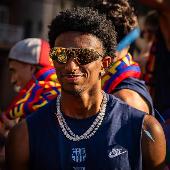 Fede Valverde in 2026: Net Worth and Salary, Position, Contract ...