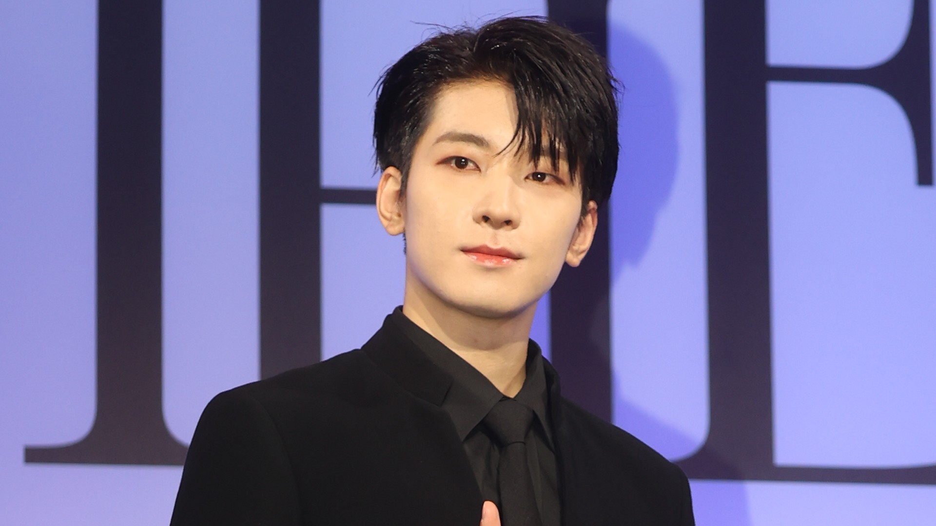 (Seventeen) Wonwoo Biography: Profile, Net worth 2025, Career, Parents And Military