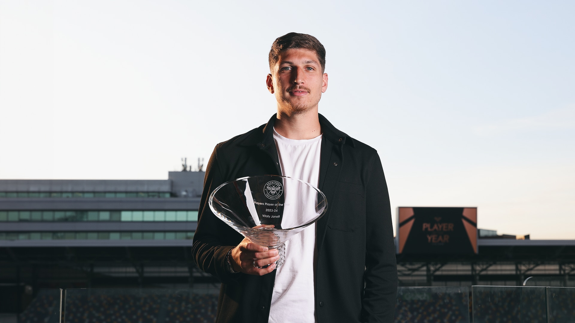 Vitaly Janelt in 2026: Net Worth and Salary, Parents, Injury, Wife, Nationality, and FAQs