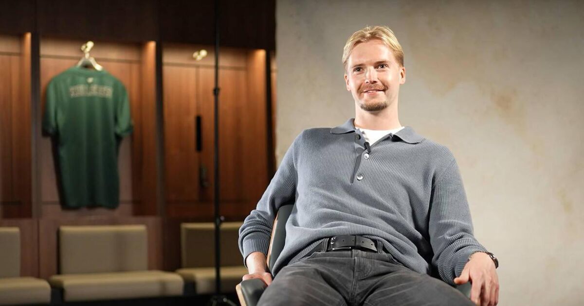 Caoimhin Kelleher in 2026: Net Worth and Salary, Height, Family, Child, Wife and FAQs