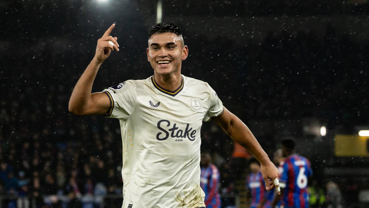 Tyler Dibling in 2026: Net Worth and Salary, Team, Position, FC 26, Transfer Values, and FAQs