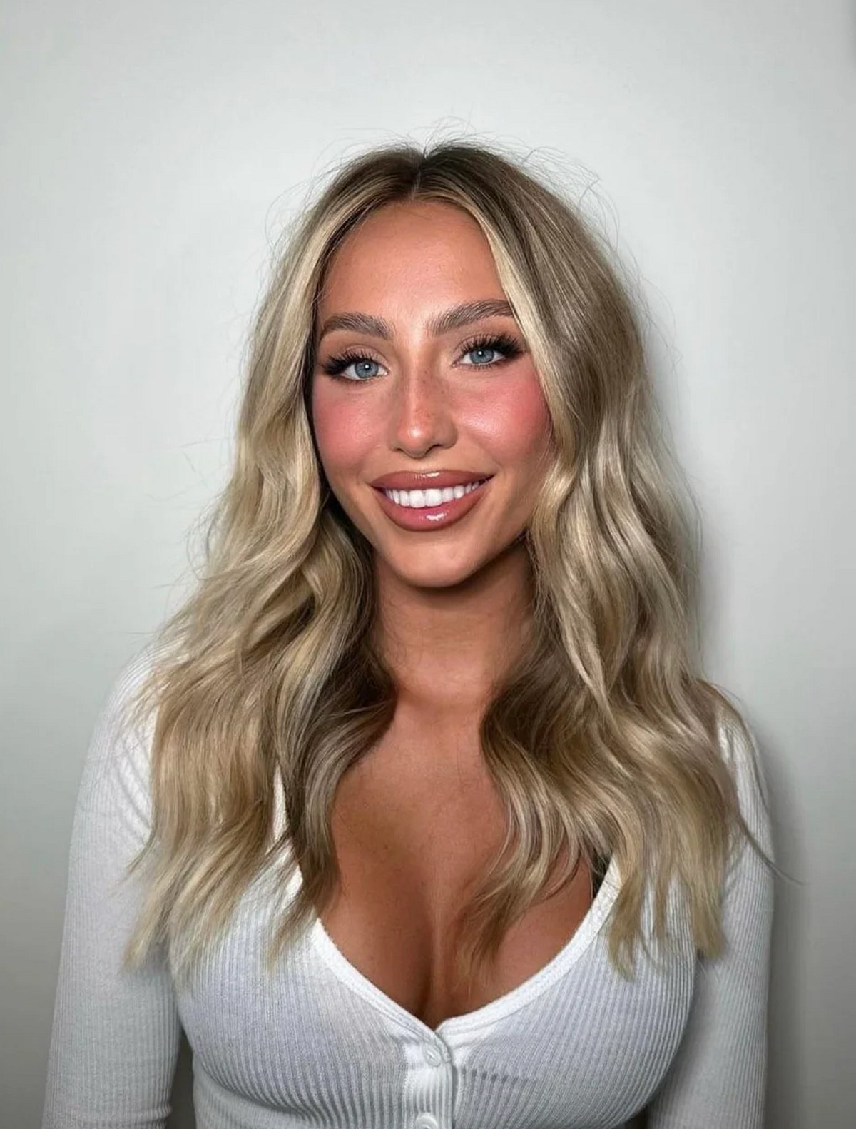 Alix Earle in 2026: Net Worth and Height, Siblings, Age, FAQs