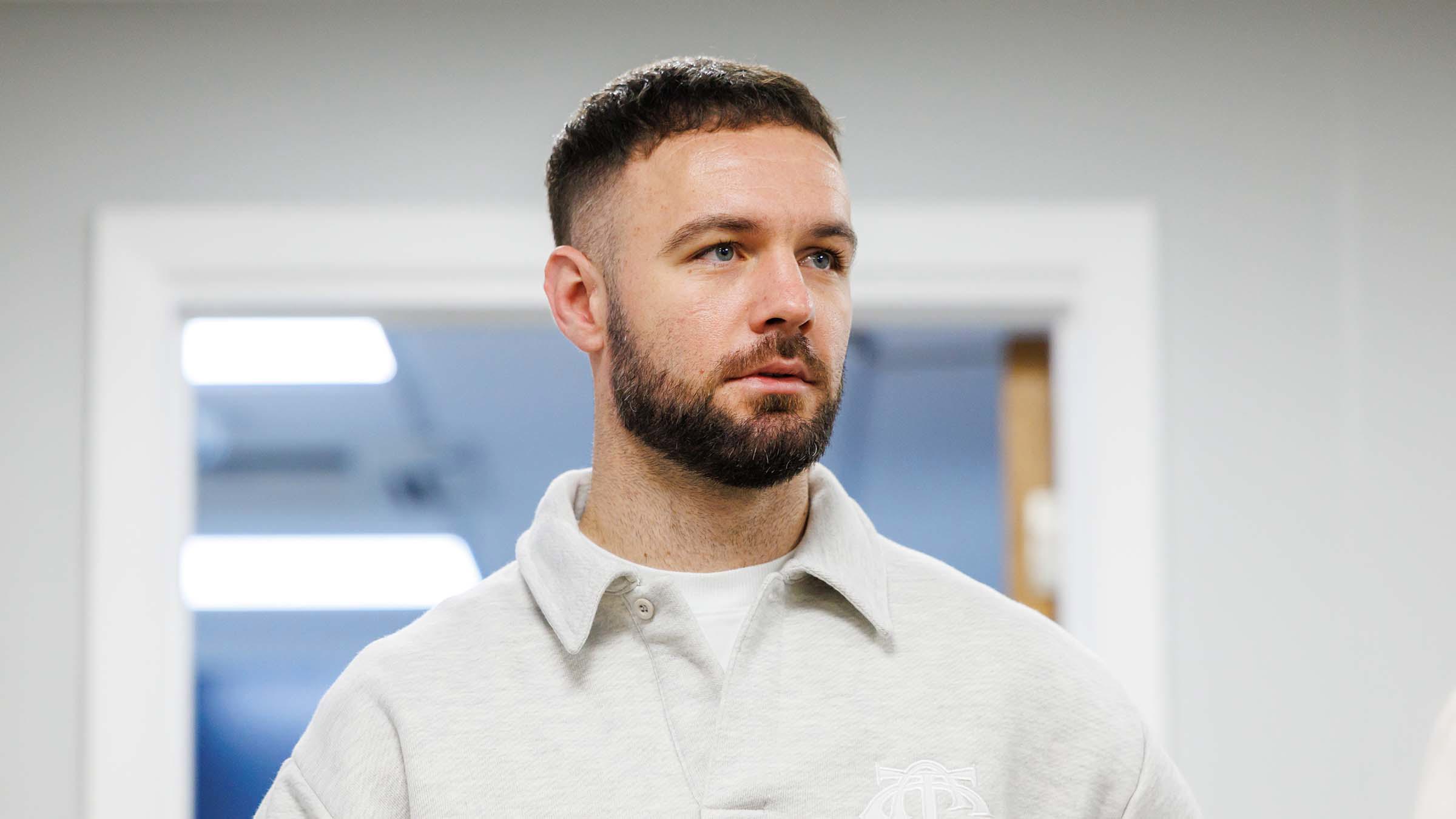 Adam Armstrong in 2026: Net worth and Salary, Wife, Brother, Date Joined, Transfer values, and FAQs