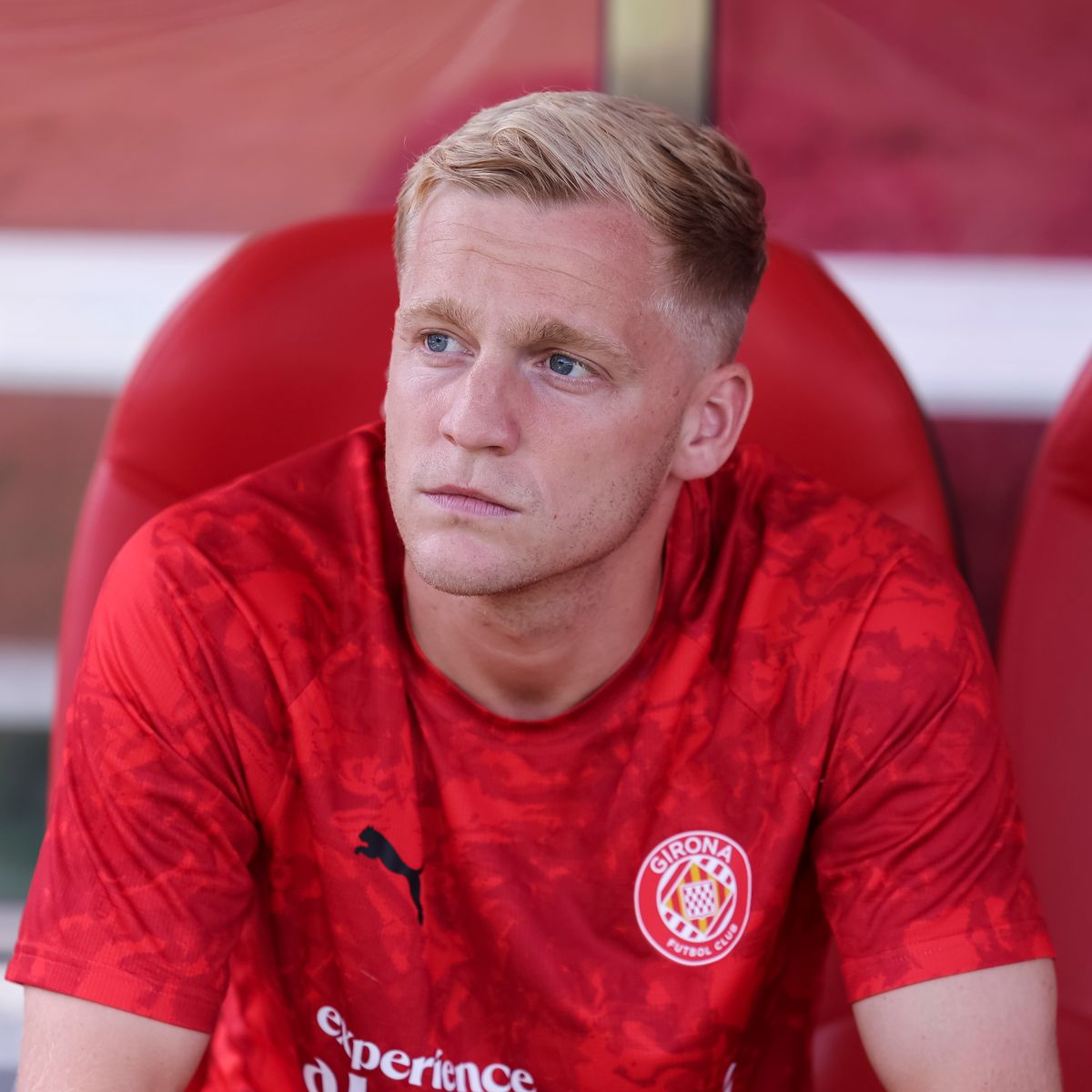 Donny van de Beek in 2026: Net worth and Salary, Height, Stats, Position, Transfer values, and FAQs