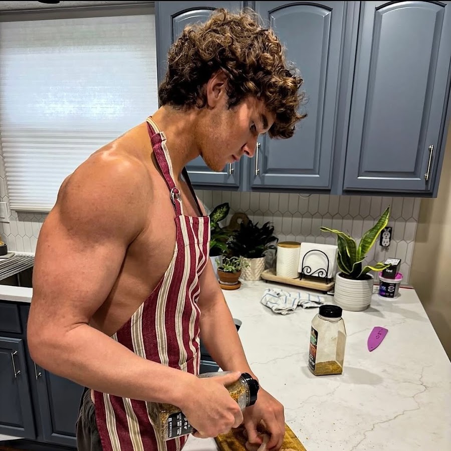 Carter Folian in 2026: Net Worth, Age, Parents, Movies, Merch, and FAQs