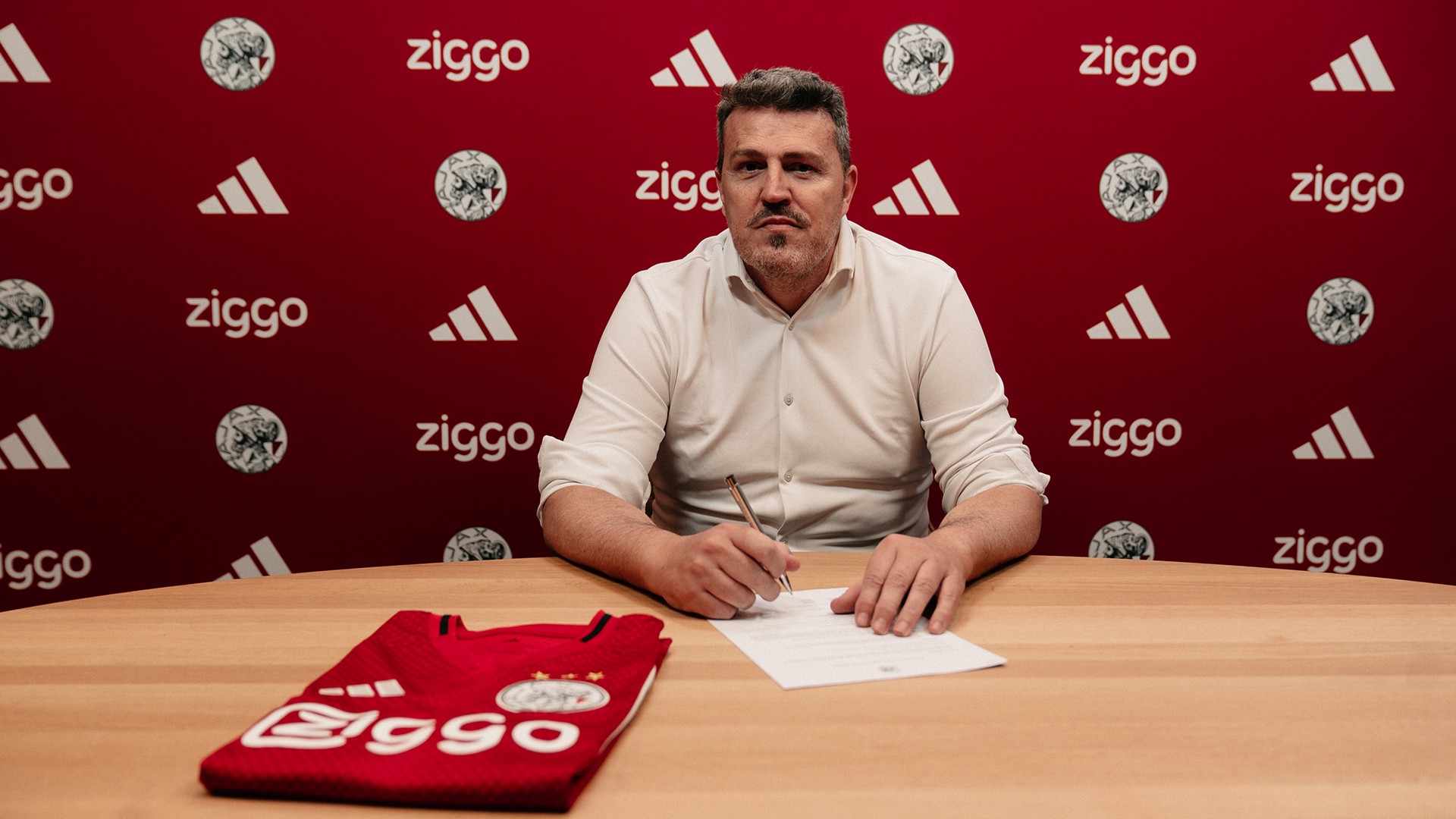 Óscar García in 2026: Net worth and Salary, Height, Teams coach, Daughter, Transfer values, and FAQs