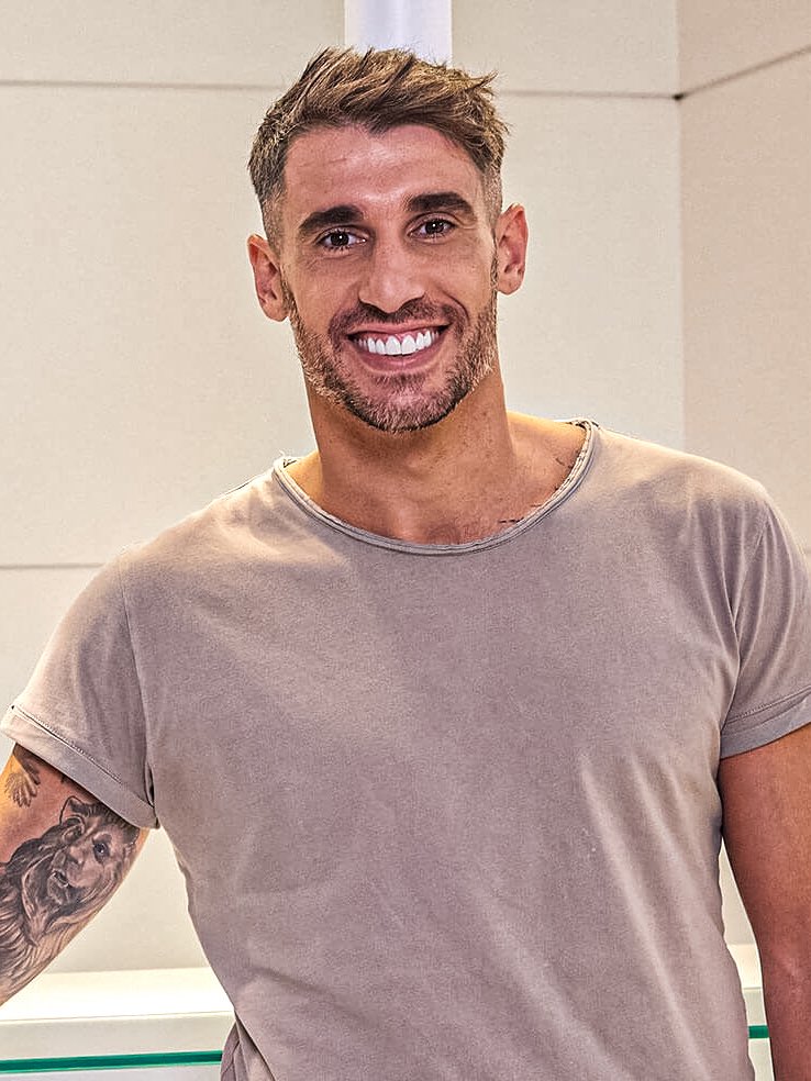 Javi Martinez in 2026: Net Worth and Salary, Height, Age, Position, Transfer Values, and FAQs